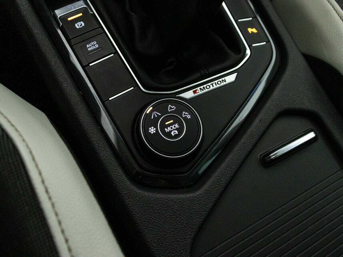 Купить Volkswagen Tiguan, 2019, 82 778 км, фото №18