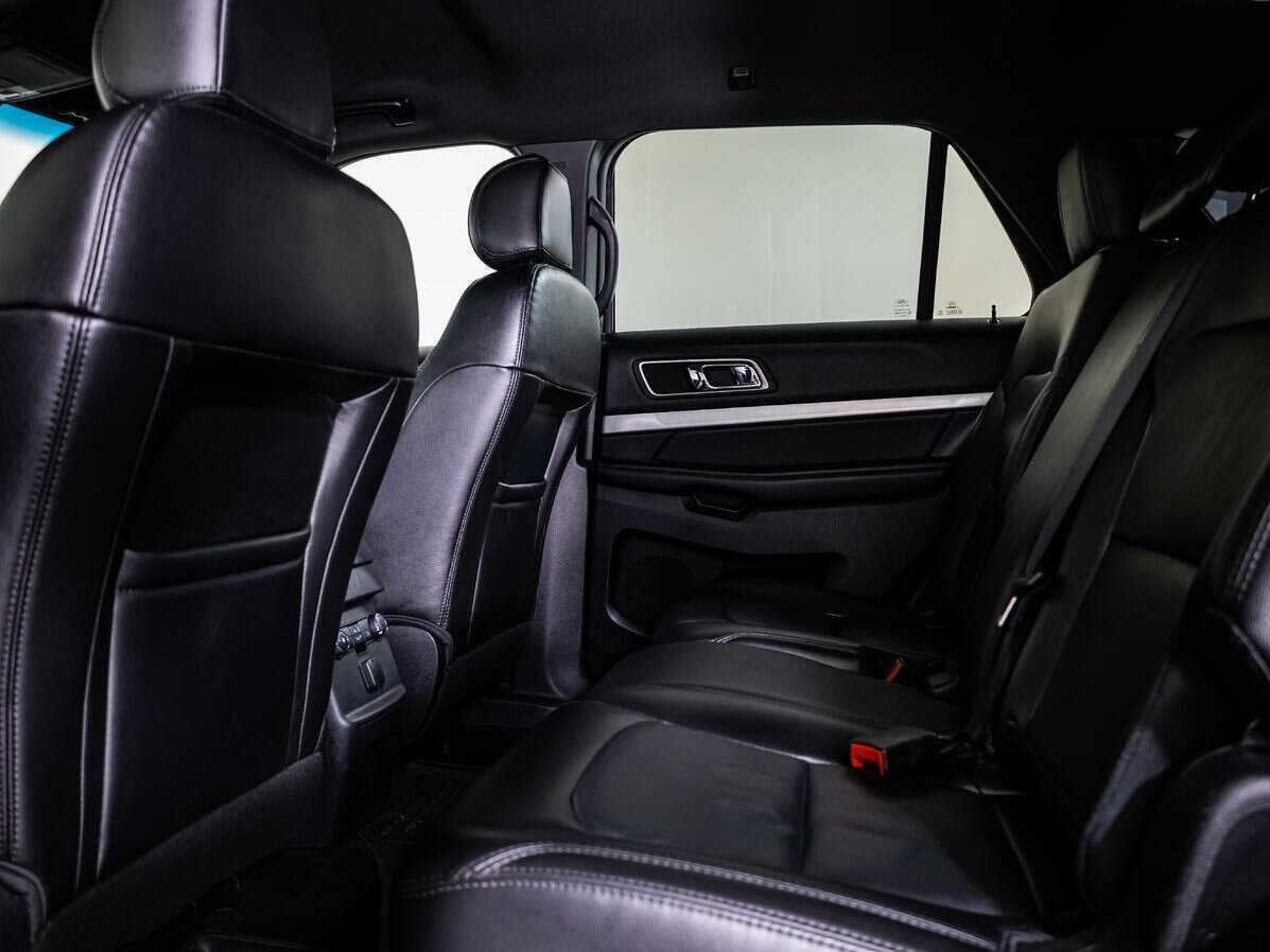 Купить Ford Explorer, 2016, 265 349 км, фото №11