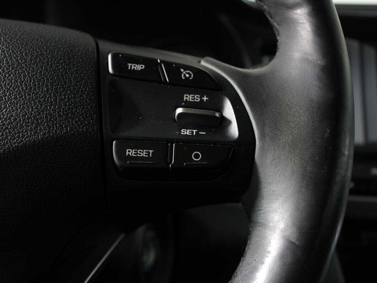 Купить Hyundai Elantra, 2020, 142 837 км, фото №14