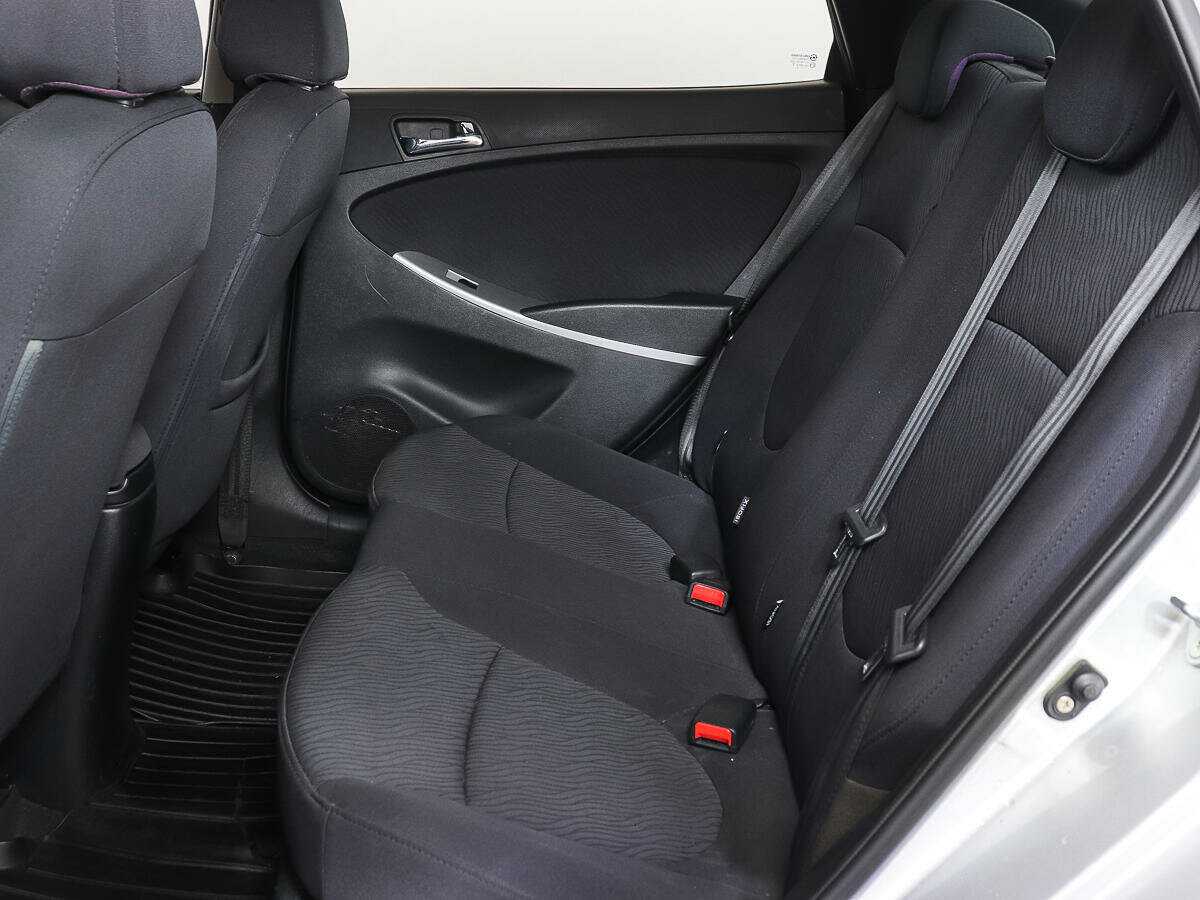 Купить Hyundai Solaris, 2012, 108 313 км, фото №9