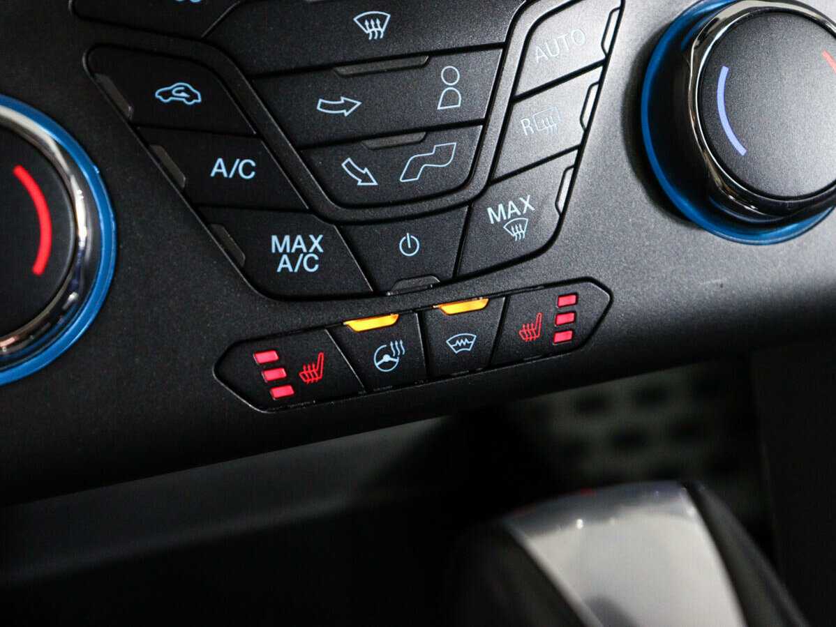 Купить Ford Mondeo, 2016, 106 889 км, фото №12