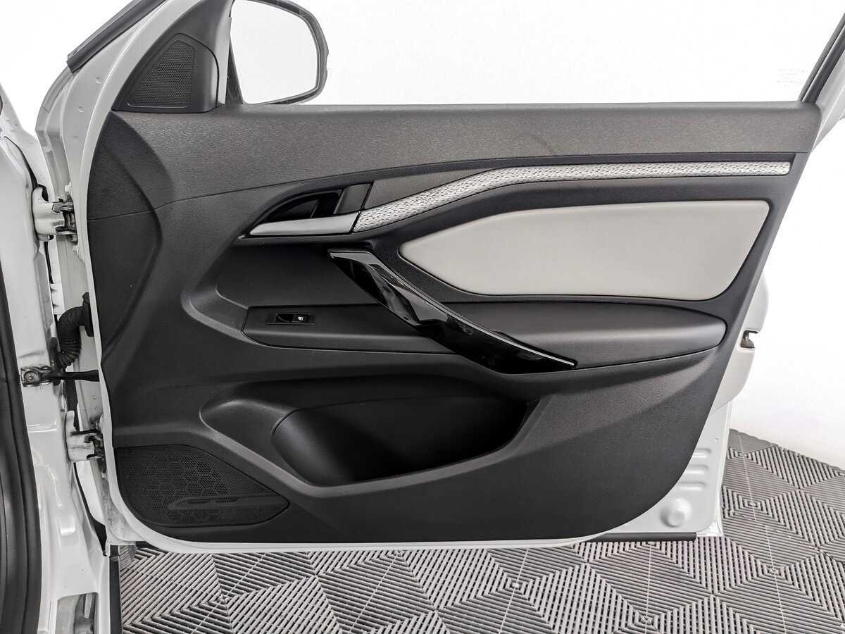 Купить Lada (ВАЗ) Vesta SW Cross, 2019, 62 764 км, фото №20