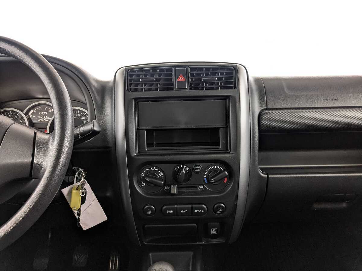 Купить Suzuki Jimny, 2017, 69 819 км, фото №12