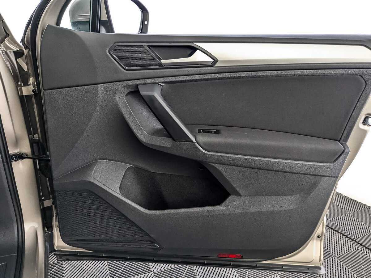 Купить Volkswagen Tiguan, 2019, 47 639 км, фото №21