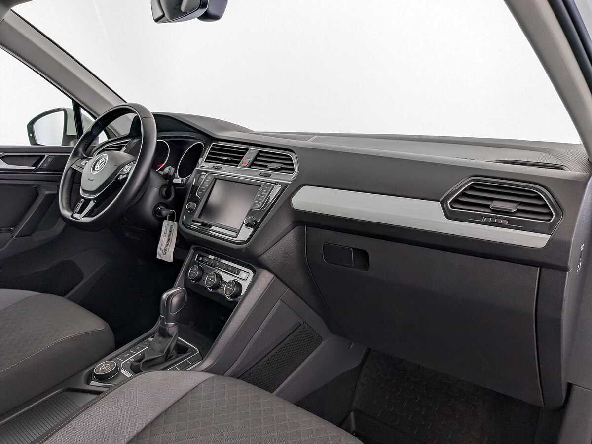 Купить Volkswagen Tiguan, 2017, 149 199 км, фото №9