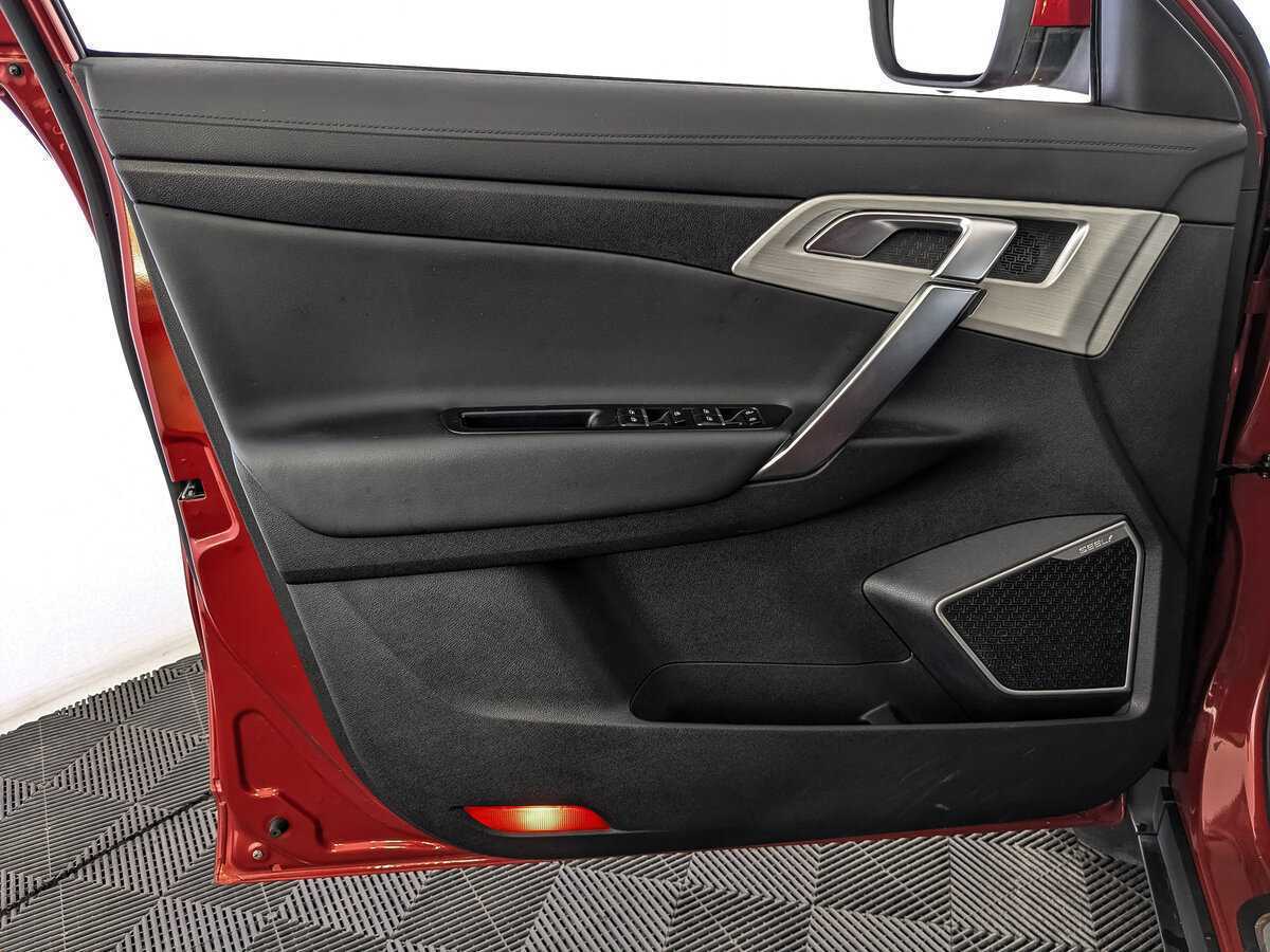 Купить Geely Atlas, 2019, 108 677 км, фото №15