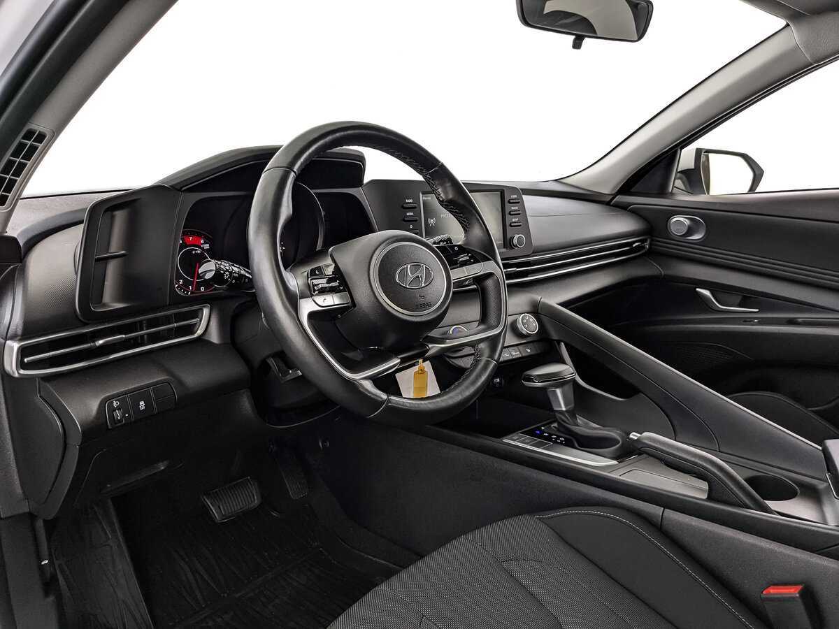 Купить Hyundai Elantra, 2022, 39 268 км, фото №11