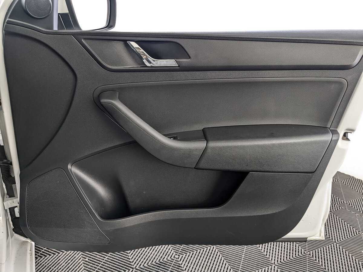 Купить Skoda Rapid, 2015, 177 980 км, фото №21