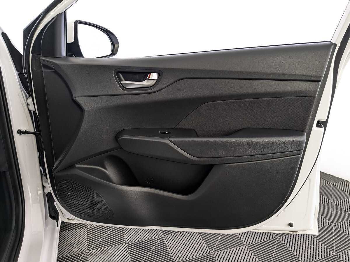 Купить Hyundai Solaris, 2022, 16 013 км, фото №21