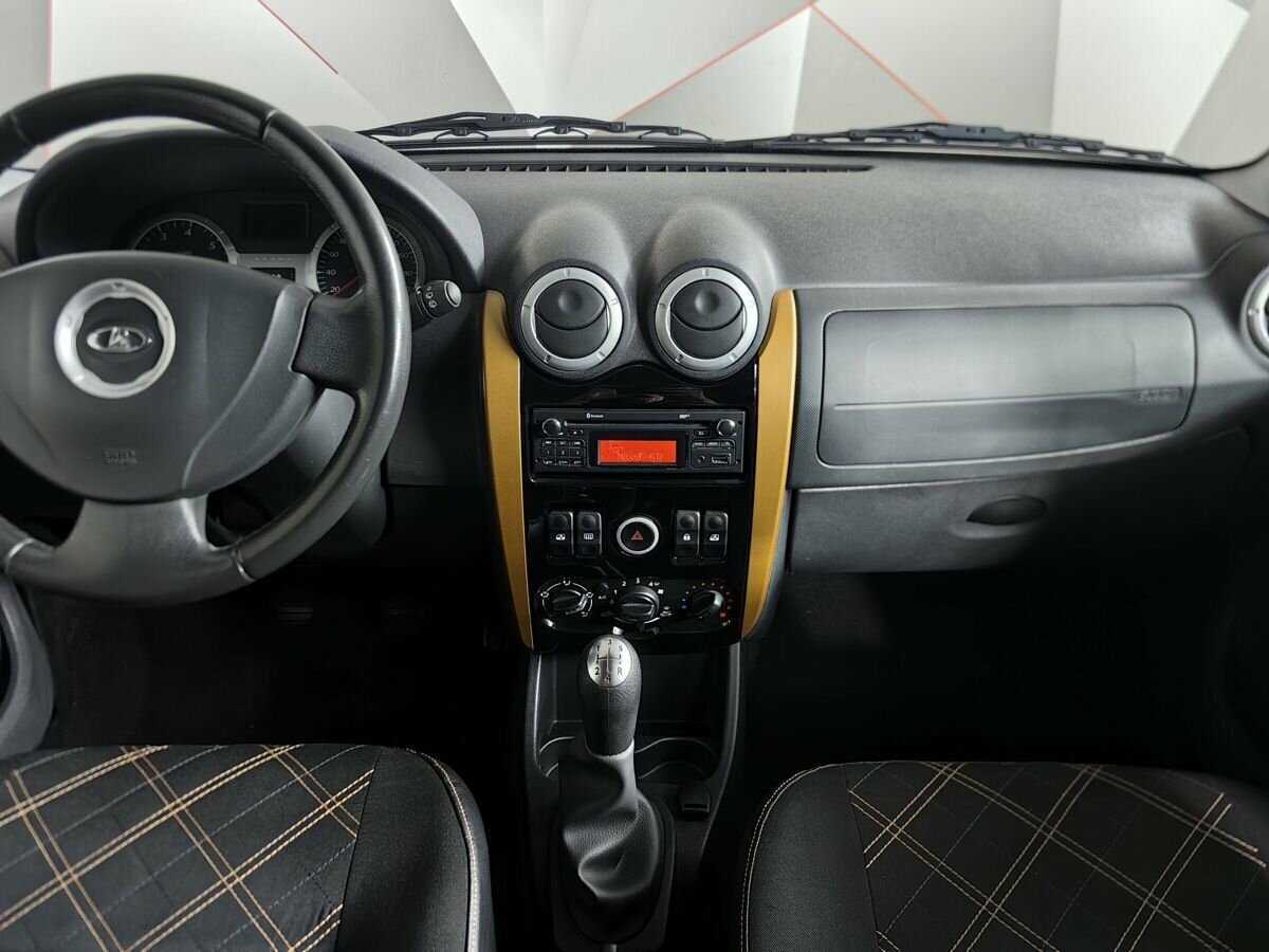 Купить Lada (ВАЗ) Largus Cross, 2015, 189 926 км, фото №11