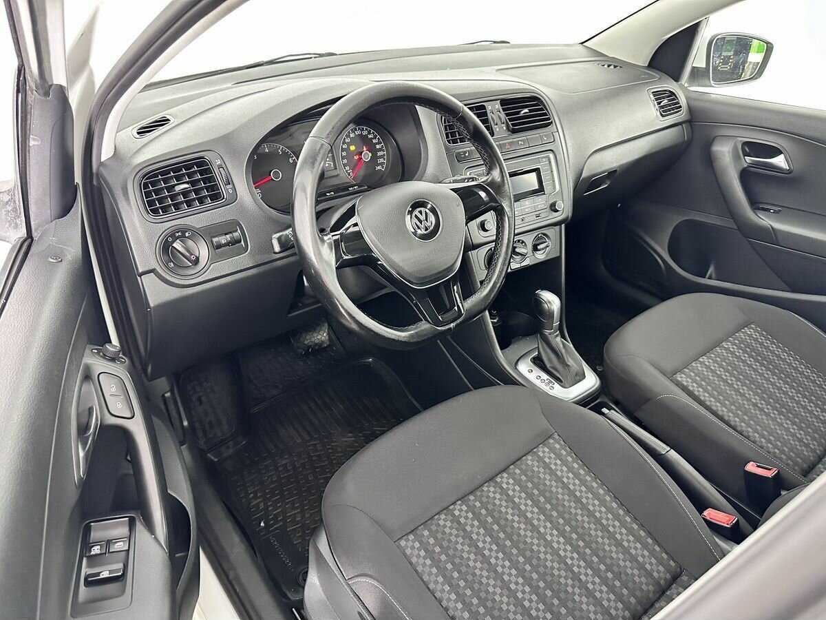 Купить Volkswagen Polo, 2016, 120 441 км, фото №7