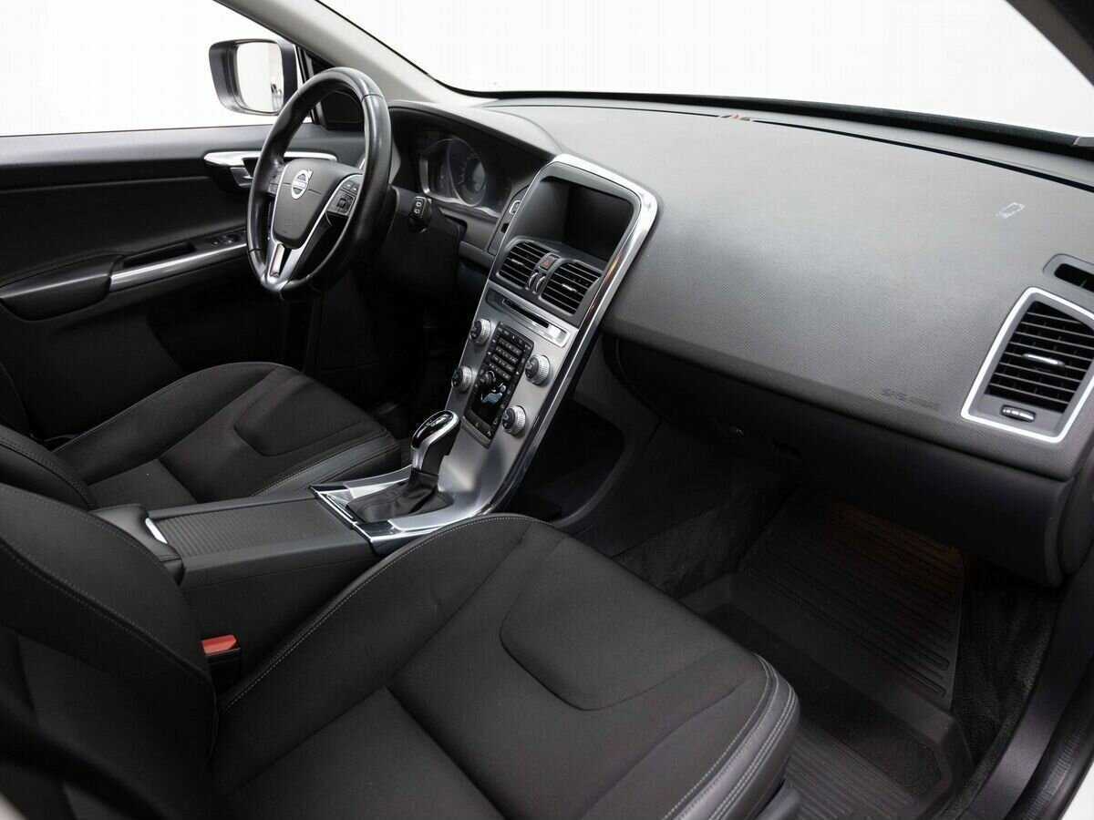 Купить Volvo XC60, 2017, 100 800 км, фото №11