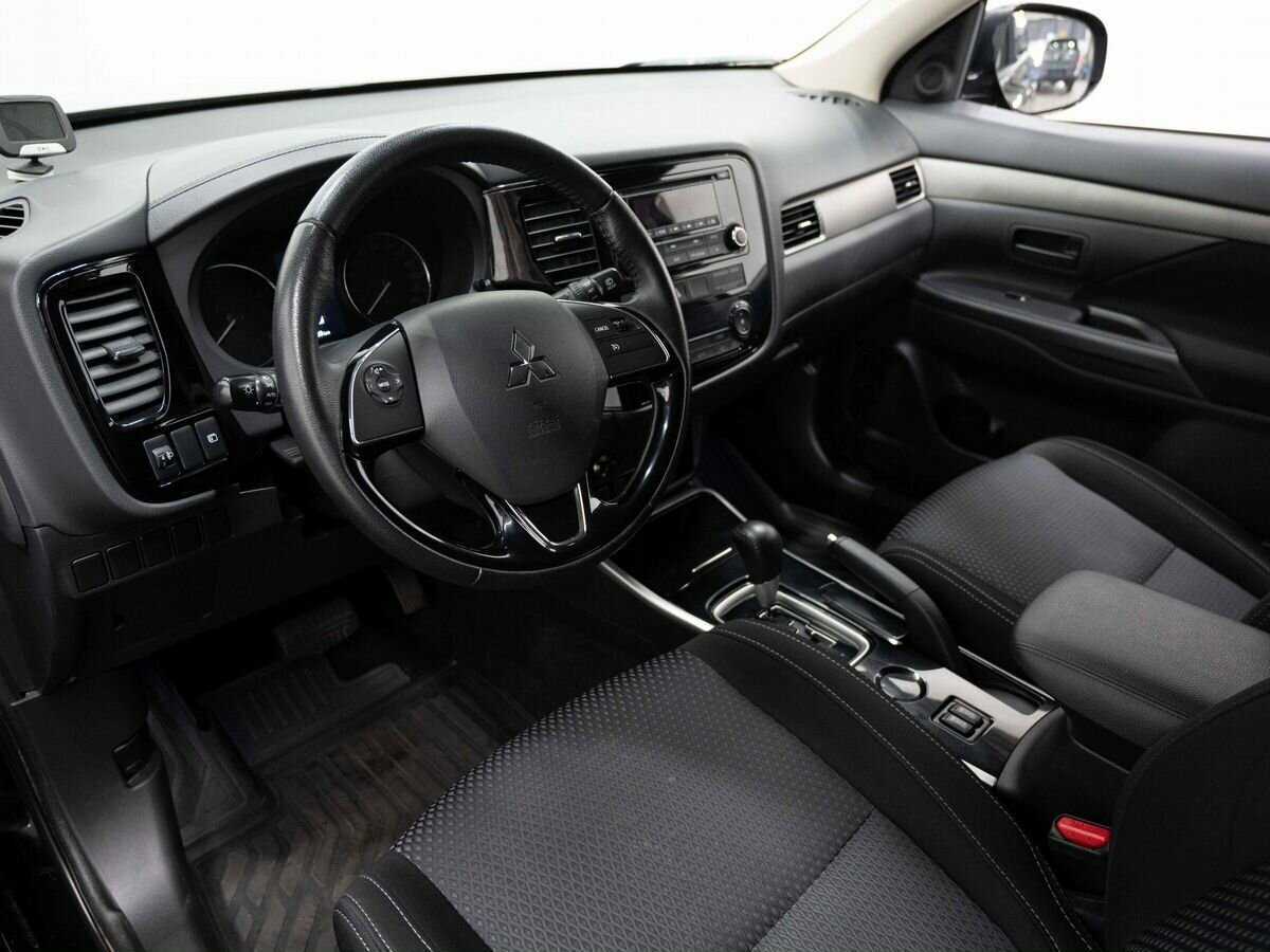 Купить Mitsubishi Outlander, 2018, 75 000 км, фото №7