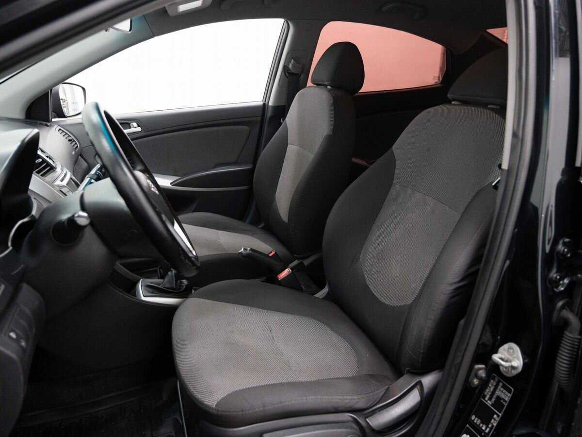 Купить Hyundai Solaris, 2013, 117 000 км, фото №8