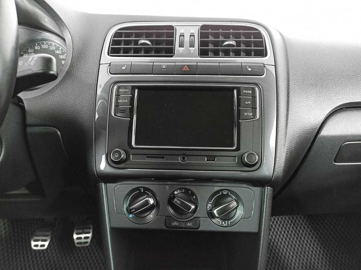 Купить Volkswagen Polo, 2018, 65 351 км, фото №13