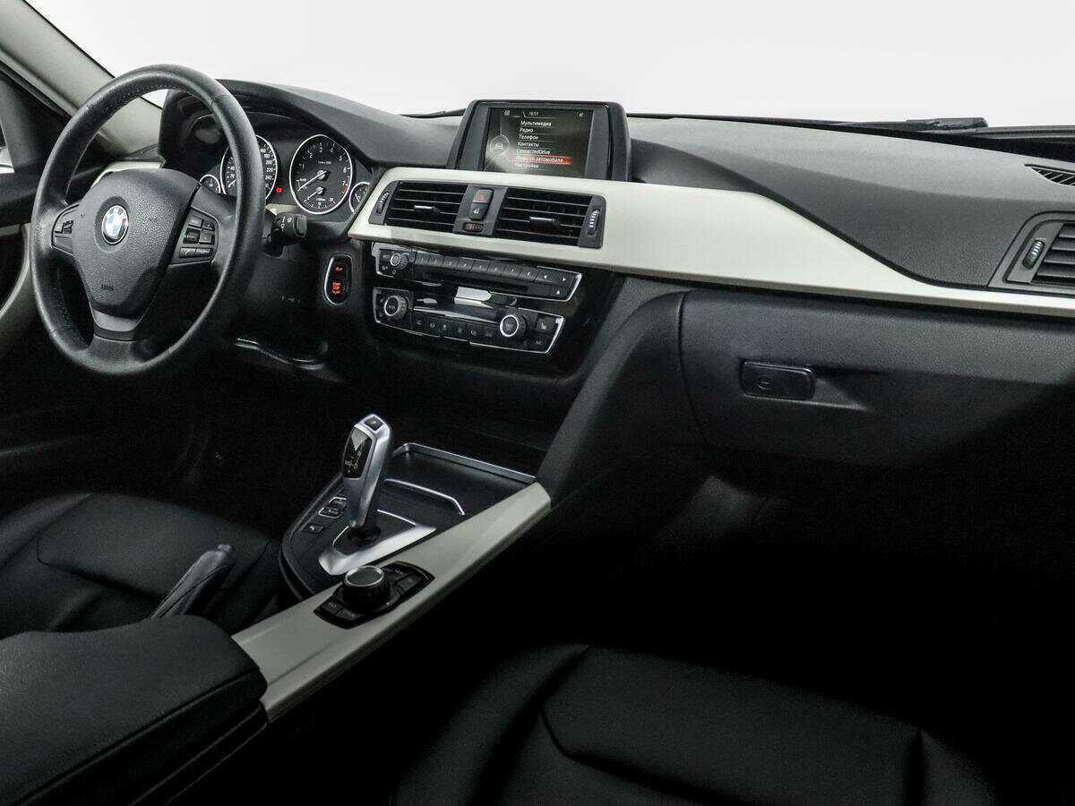 Купить BMW 3 серии 318i, 2016, 149 120 км, фото №9