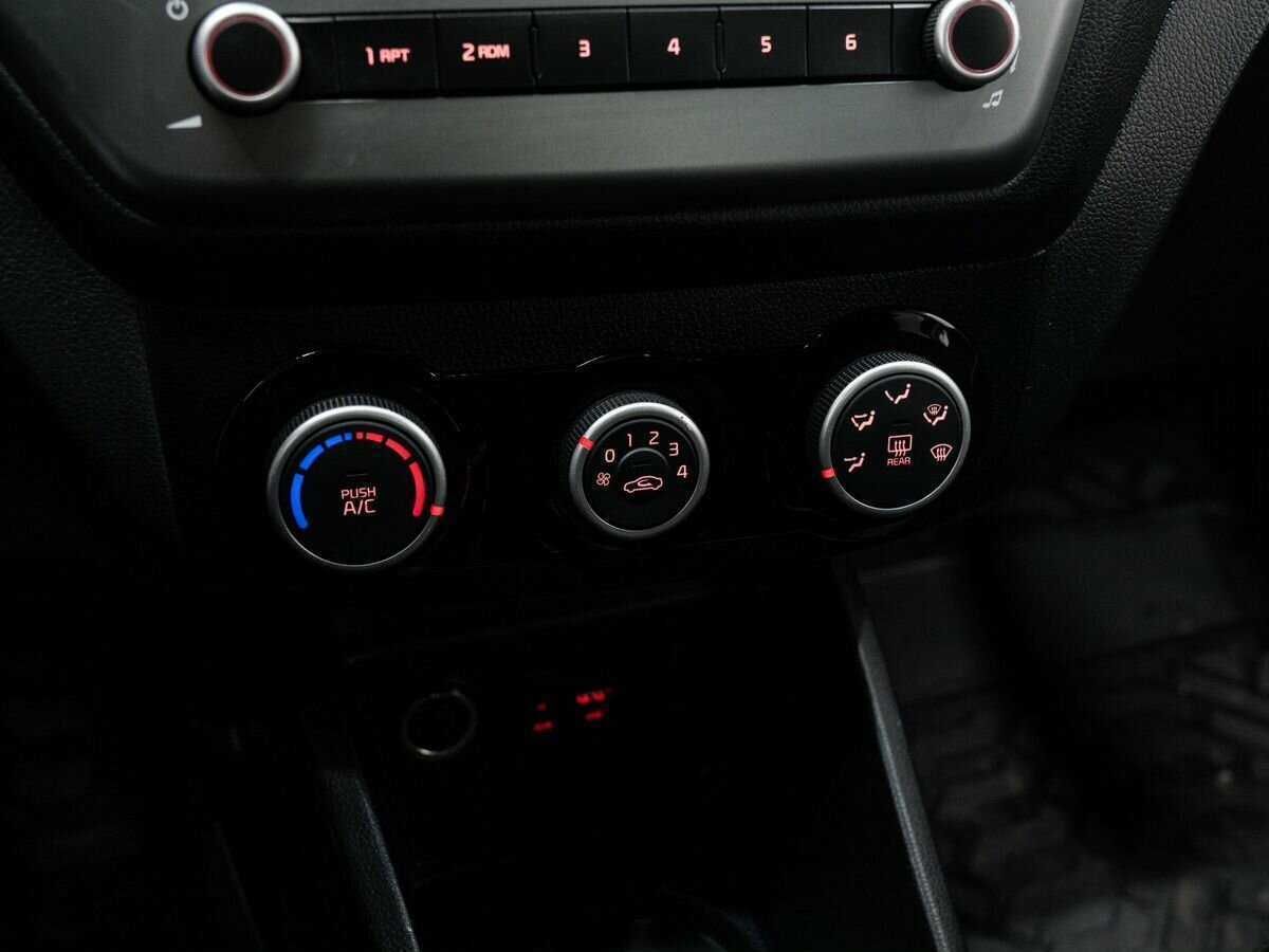 Купить Kia Rio, 2016, 90 000 км, фото №19