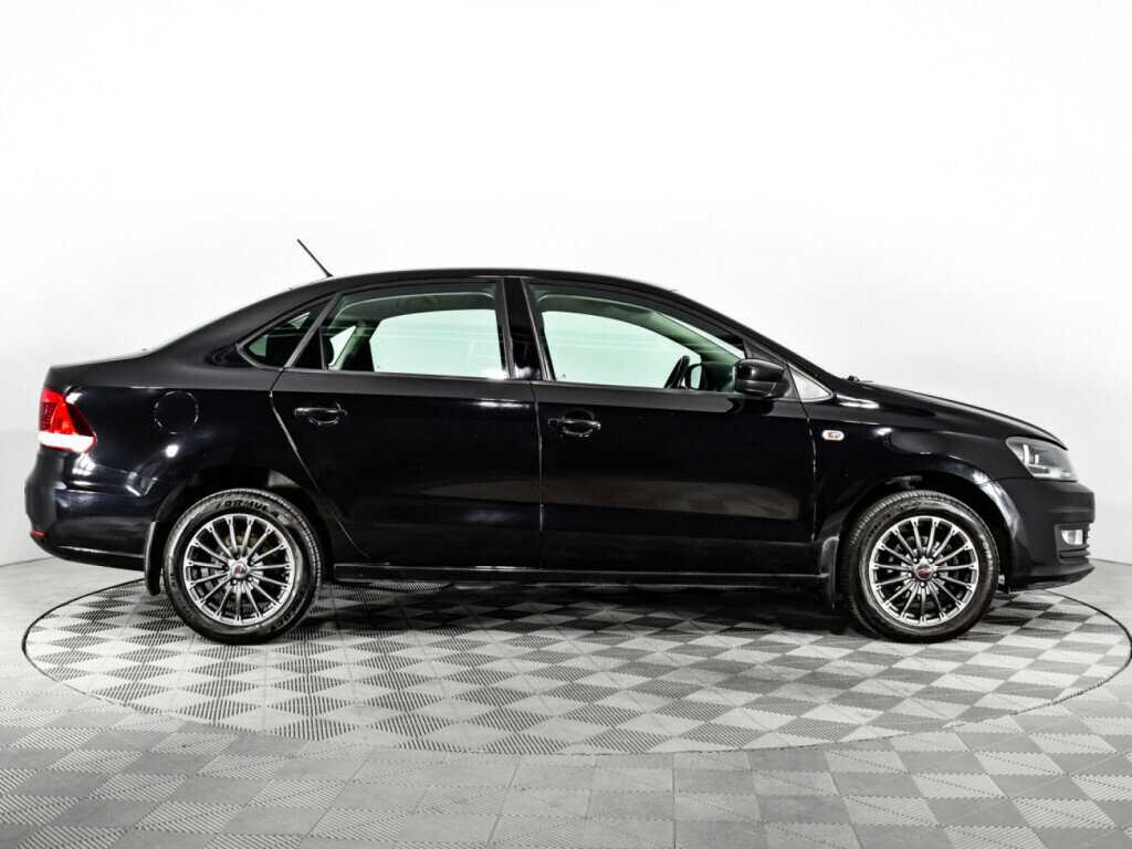 Купить Volkswagen Polo, 2015, 92 160 км, фото №4