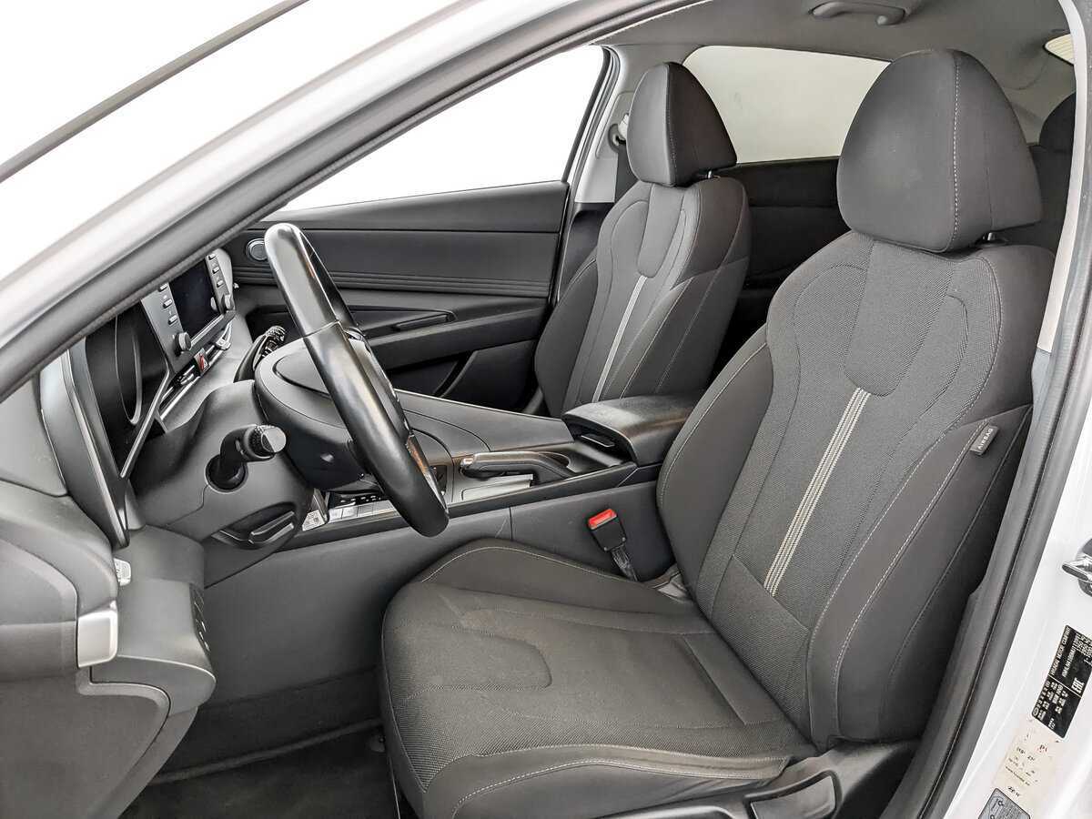 Купить Hyundai Elantra, 2021, 101 404 км, фото №18