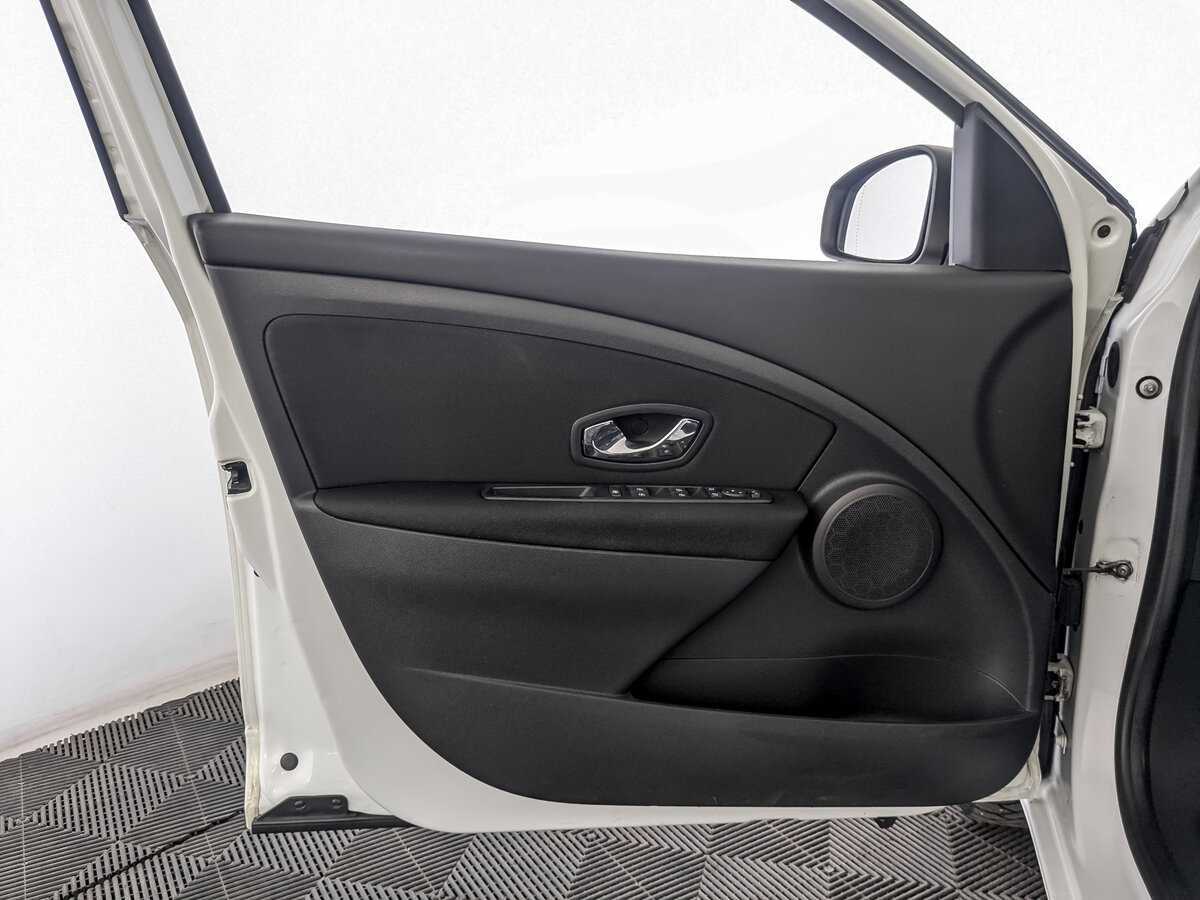 Купить Renault Fluence, 2013, 122 956 км, фото №19