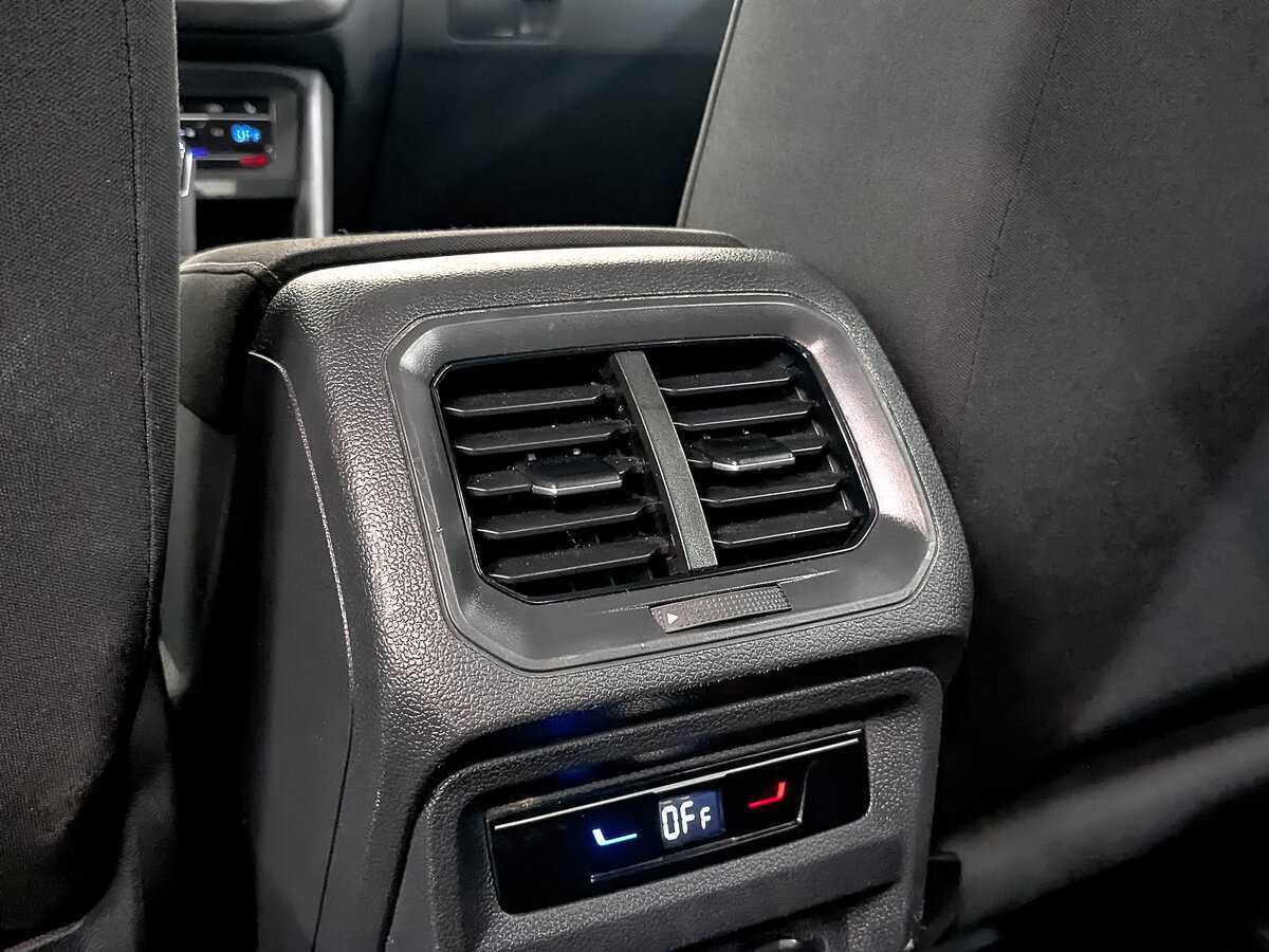 Купить Volkswagen Tiguan, 2021, 150 984 км, фото №25