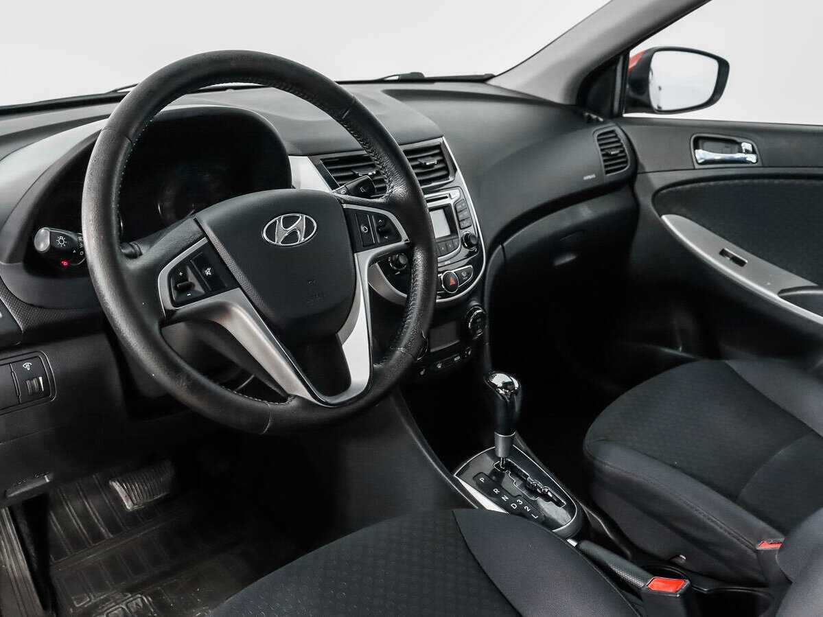 Купить Hyundai Solaris, 2012, 178 262 км, фото №9