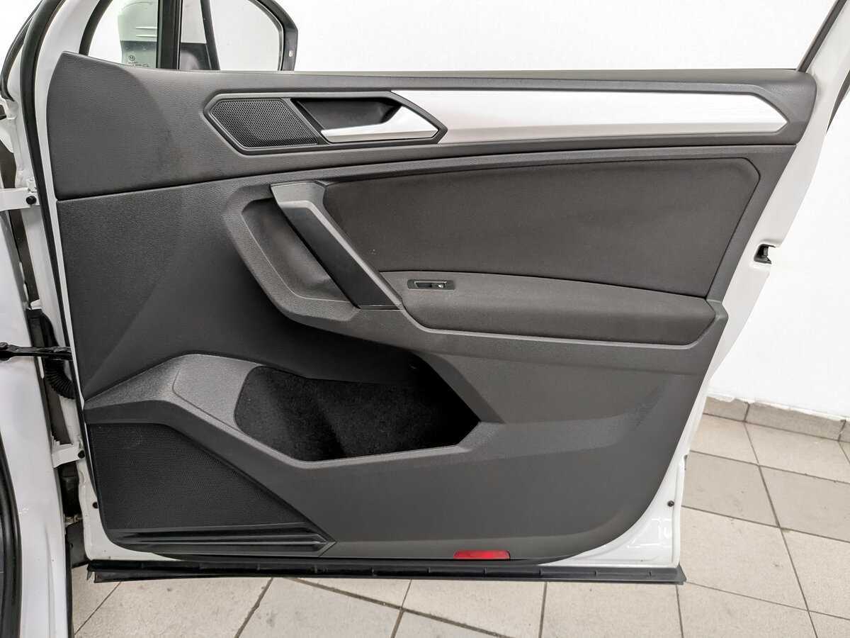 Купить Volkswagen Tiguan, 2021, 167 743 км, фото №23