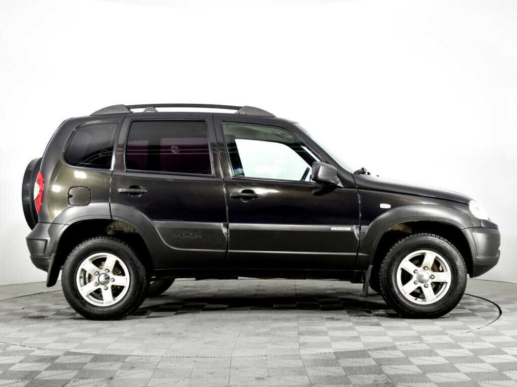 Купить Chevrolet Niva, 2017, 100 396 км, фото №4