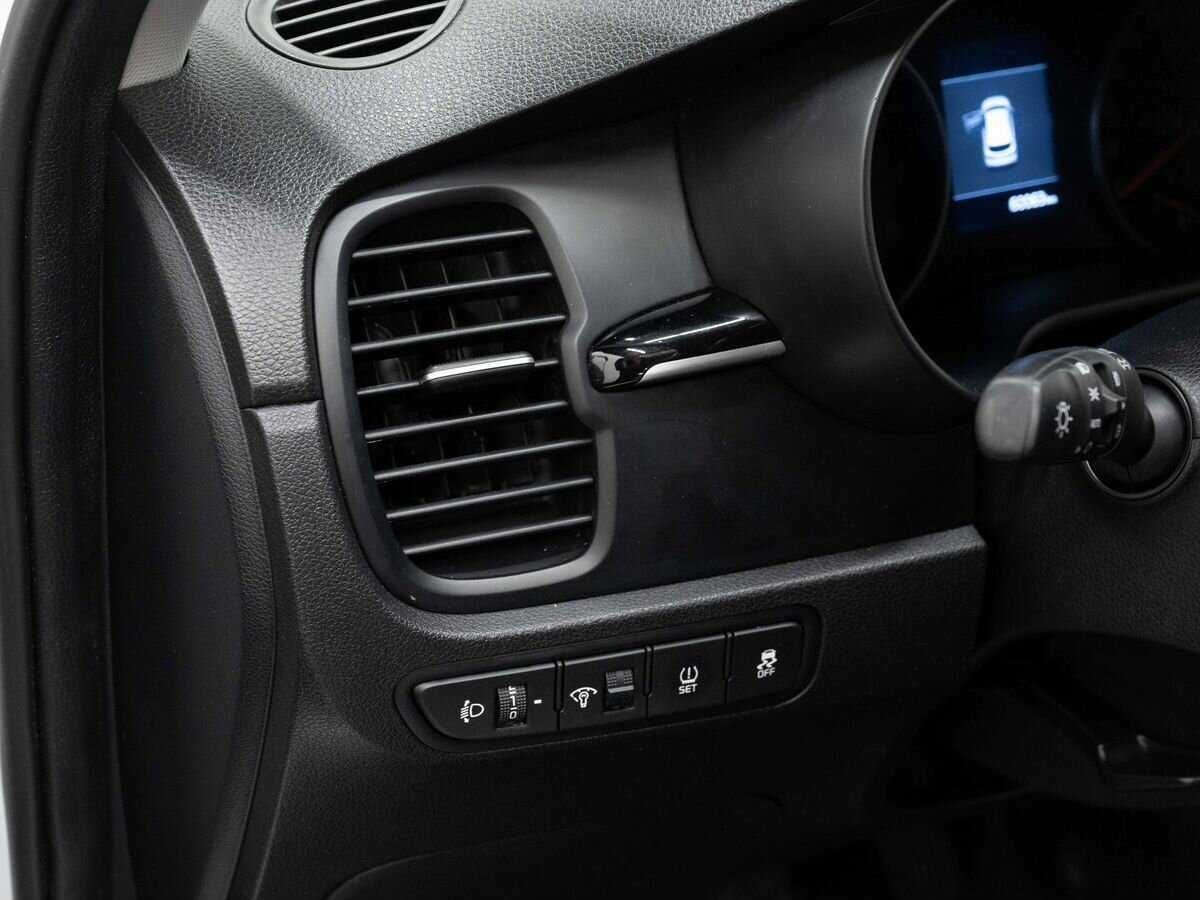 Купить Kia Rio X-Line, 2020, 60 000 км, фото №21