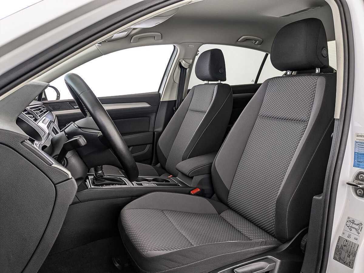 Купить Volkswagen Passat, 2017, 120 532 км, фото №20