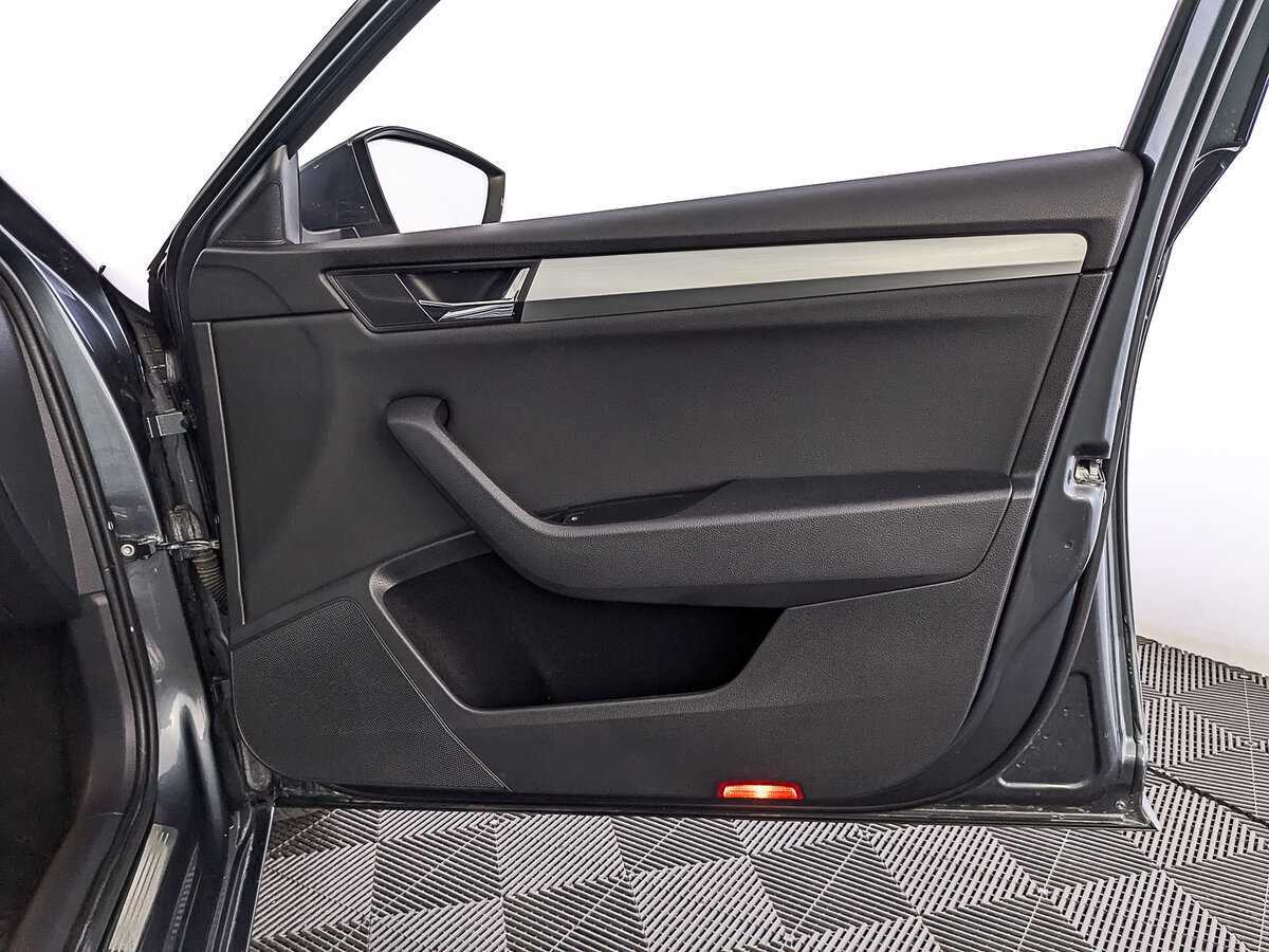 Купить Skoda Superb, 2019, 136 655 км, фото №25