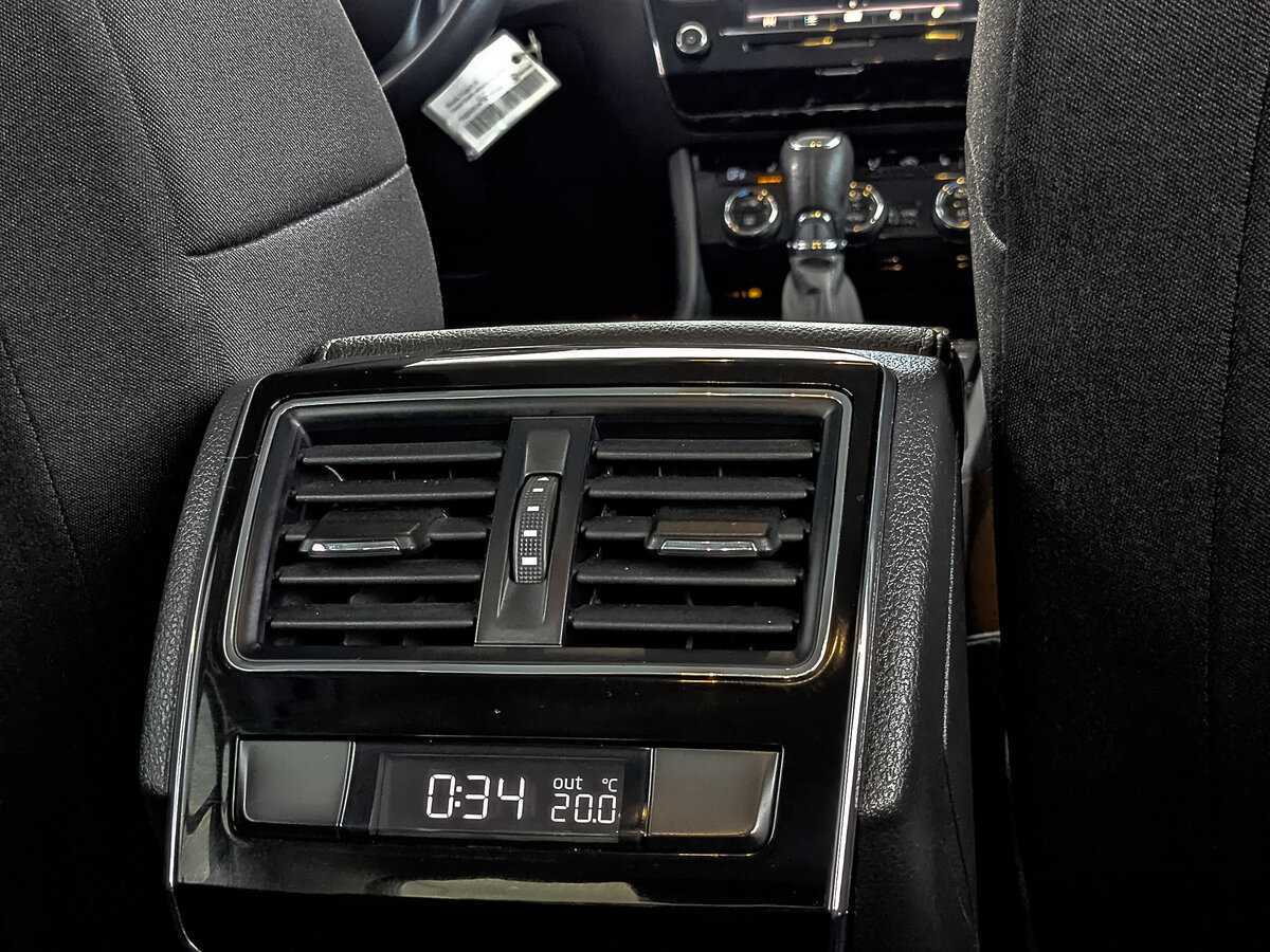 Купить Skoda Superb, 2019, 121 088 км, фото №24