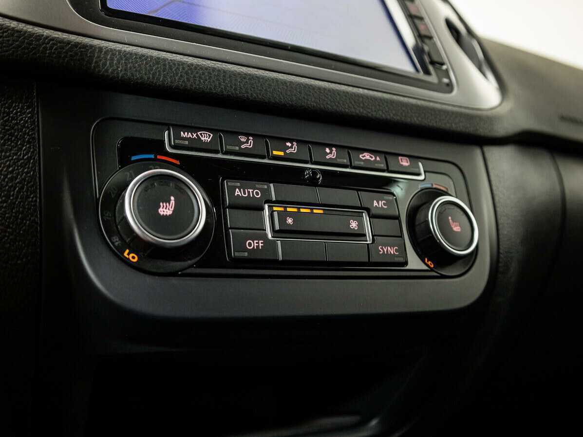 Купить Volkswagen Tiguan, 2015, 117 200 км, фото №15