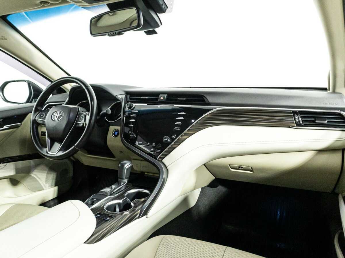 Купить Toyota Camry, 2018, 81 286 км, фото №9