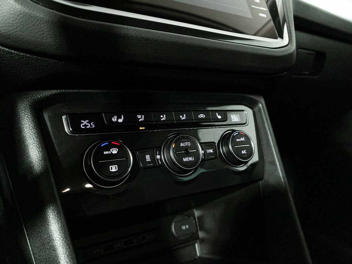 Купить Volkswagen Tiguan, 2019, 115 779 км, фото №15