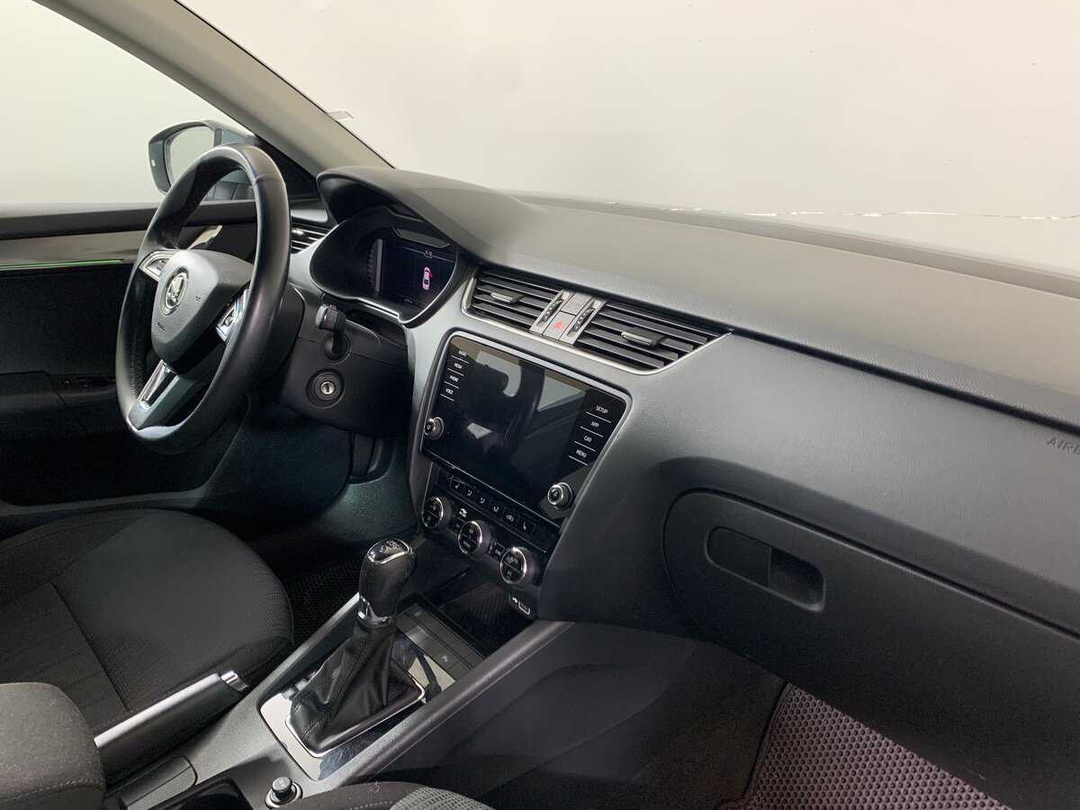 Купить Skoda Octavia, 2018, 336 600 км, фото №14