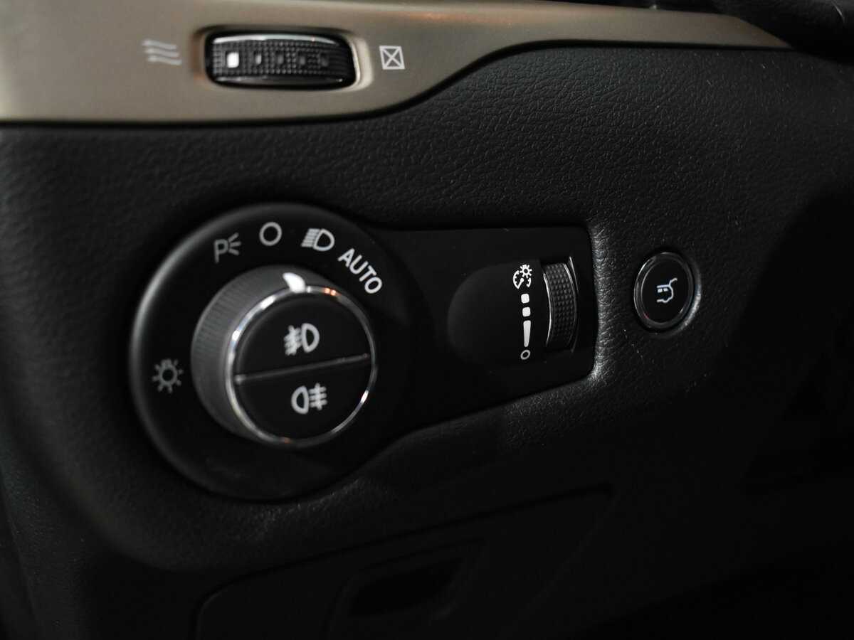 Купить Jeep Cherokee, 2014, 134 000 км, фото №14