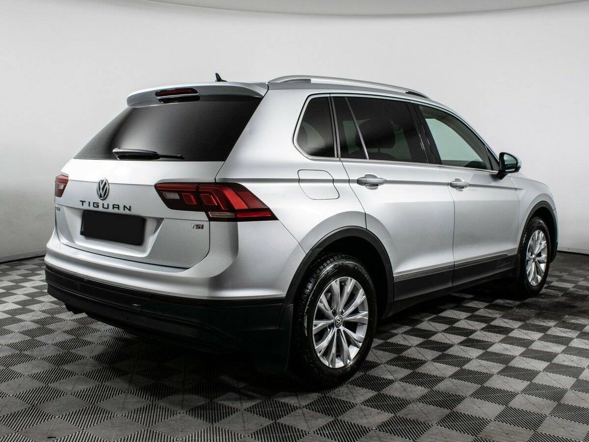 Купить Volkswagen Tiguan, 2017, 111 458 км, фото №4
