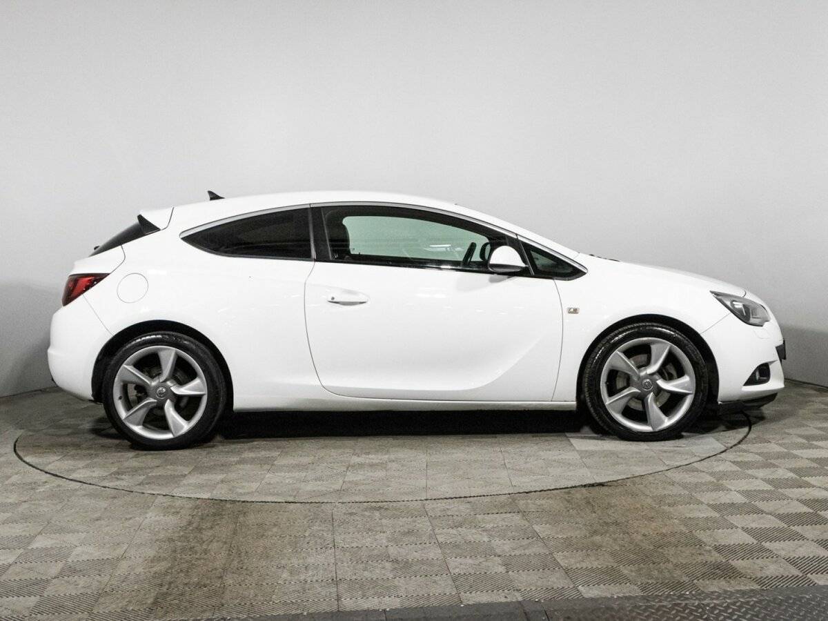 Купить Opel Astra GTC, 2013, 178 683 км, фото №4