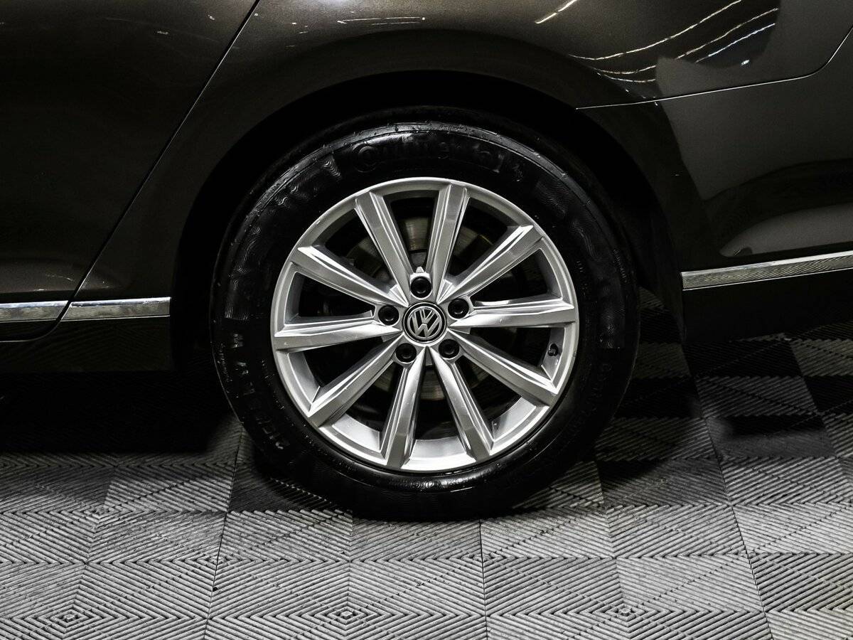 Купить Volkswagen Passat, 2017, 137 619 км, фото №14