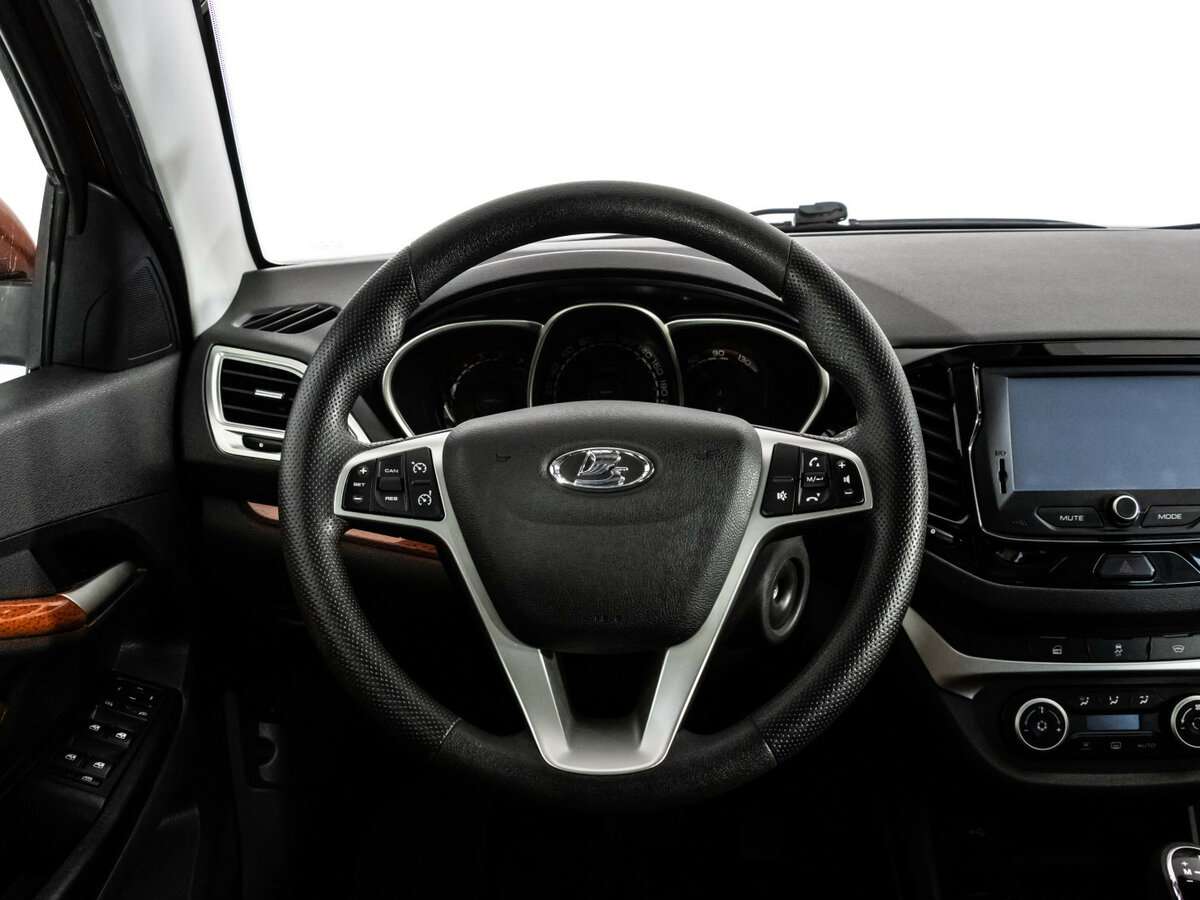 Купить Lada (ВАЗ) Vesta SW Cross, 2019, 99 843 км, фото №10