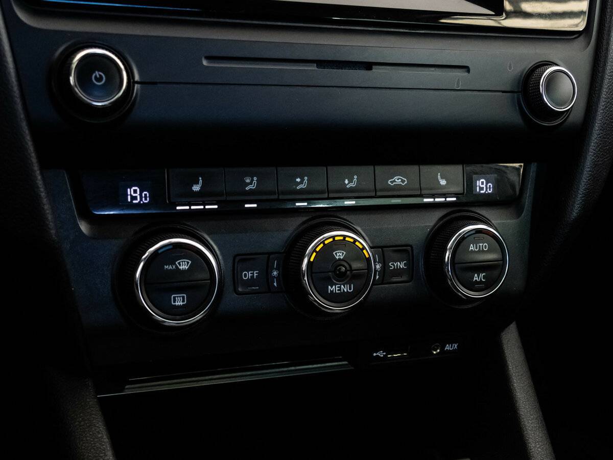 Купить Skoda Octavia, 2016, 315 097 км, фото №12