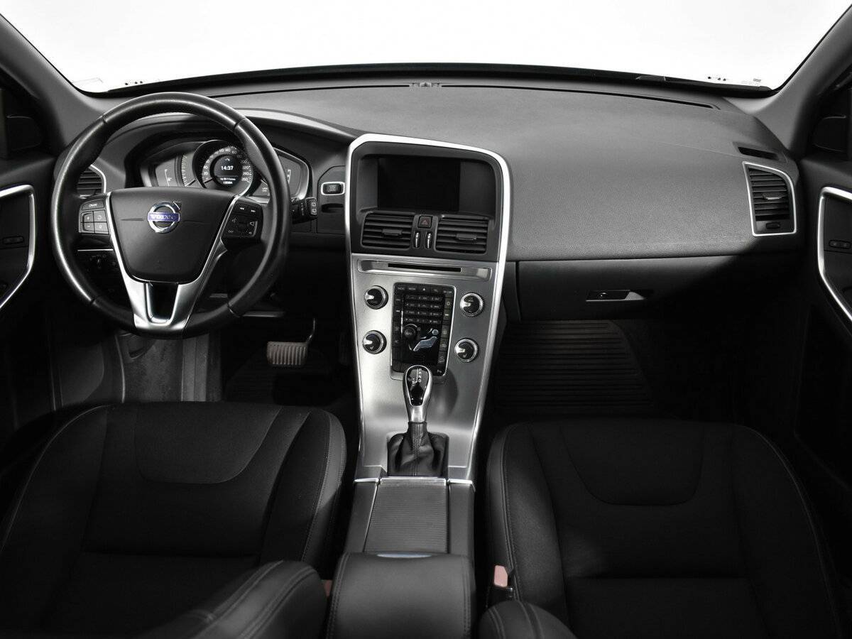 Купить Volvo XC60, 2017, 135 900 км, фото №10