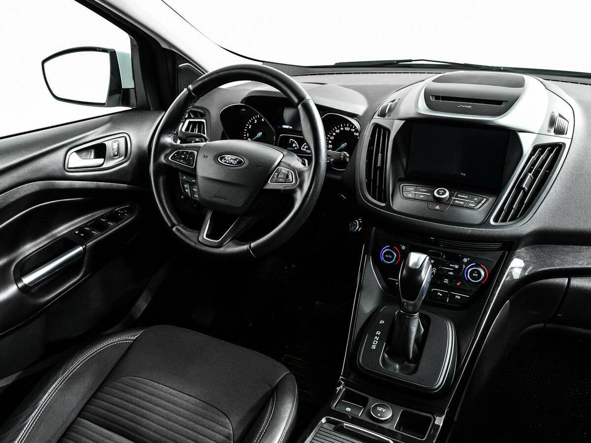 Купить Ford Kuga, 2017, 89 985 км, фото №9