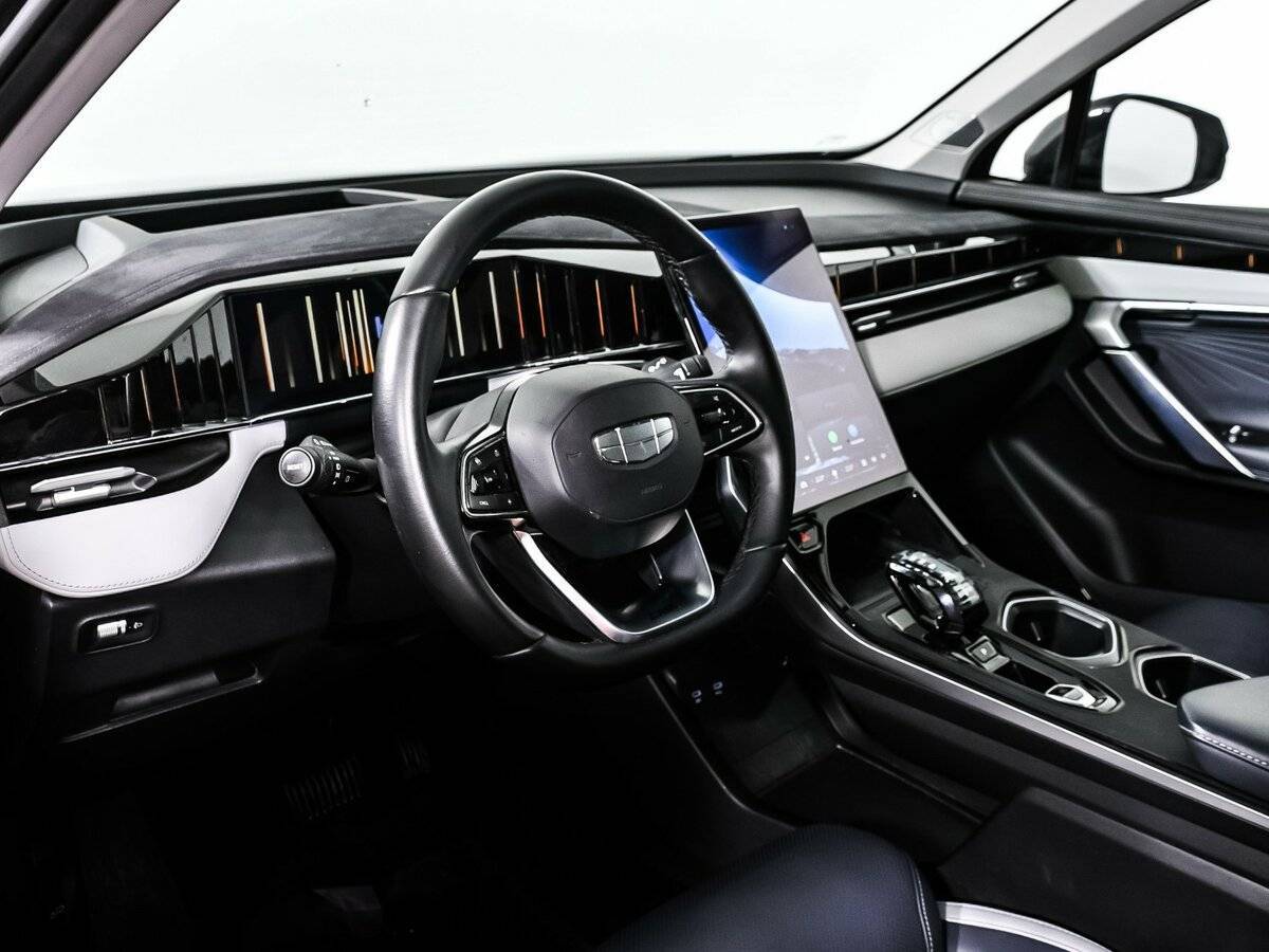 Купить Geely Atlas, 2023, 50 472 км, фото №13