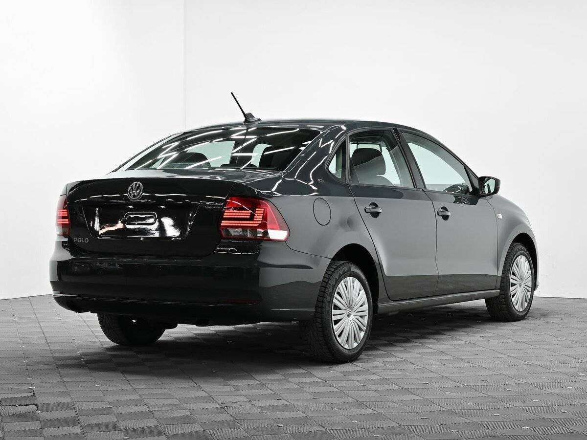 Купить Volkswagen Polo, 2017, 113 000 км, фото №4