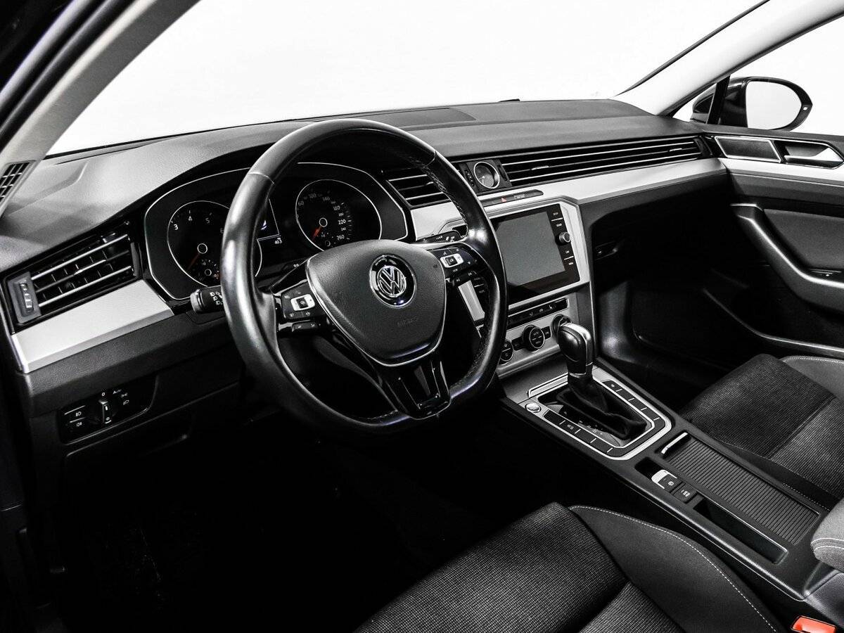 Купить Volkswagen Passat, 2018, 99 000 км, фото №13