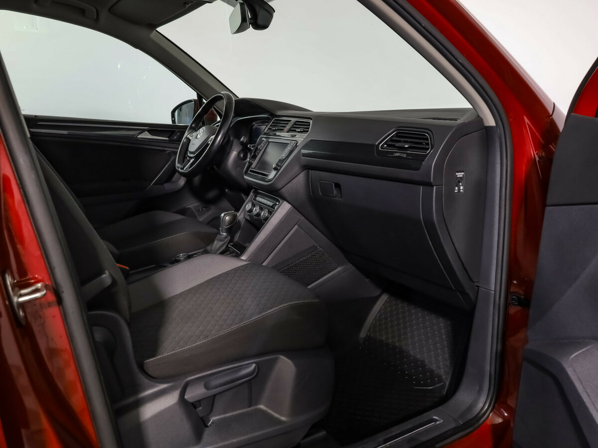 Купить Volkswagen Tiguan II, 2017, 184 995 км, фото №21