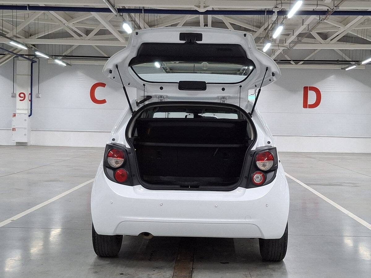 Купить Chevrolet Aveo II, 2015, 65 745 км, фото №9