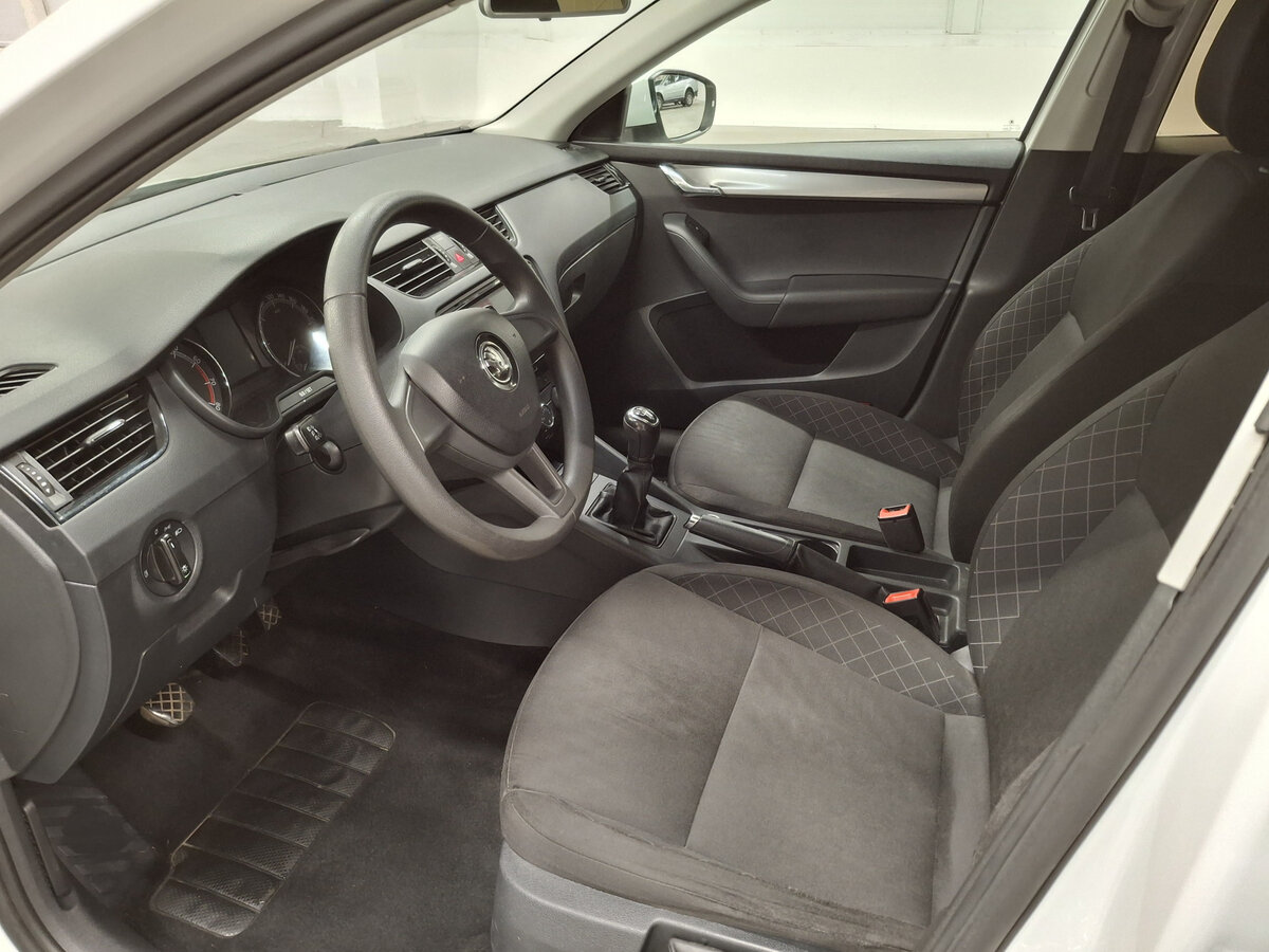 Купить Skoda Octavia III (A7) Рестайлинг, 2018, 227 203 км, фото №16